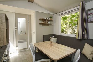 Dining - Kleines Aber Feines Ferienhäuschen in Strandnähe - Tiny Chalet Nr. 813 (Göhren)