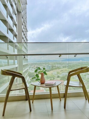Apartamento standard | Área de estar | TV de tela plana