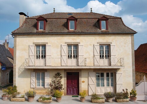30 min de Rocamadour, 50 min Saint-Cirq-lapopie et 20 min de Figeac