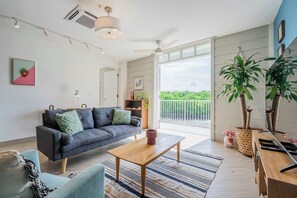 Télévision, espaces bureaux