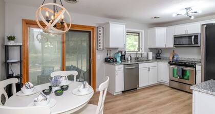 RARE FIND! Remodeled Ranch, near Airport