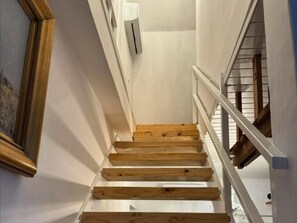 ลักซ์ชัวรี่ลอฟท์ | 1 ห้องนอน, โต๊ะทำงาน, ห้องเก็บเสียง, Wi-Fi ฟรี