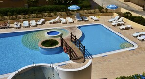 Seasonal outdoor pool, pool umbrellas, pool loungers - Residence just 150 mt from the beach (Alghero)