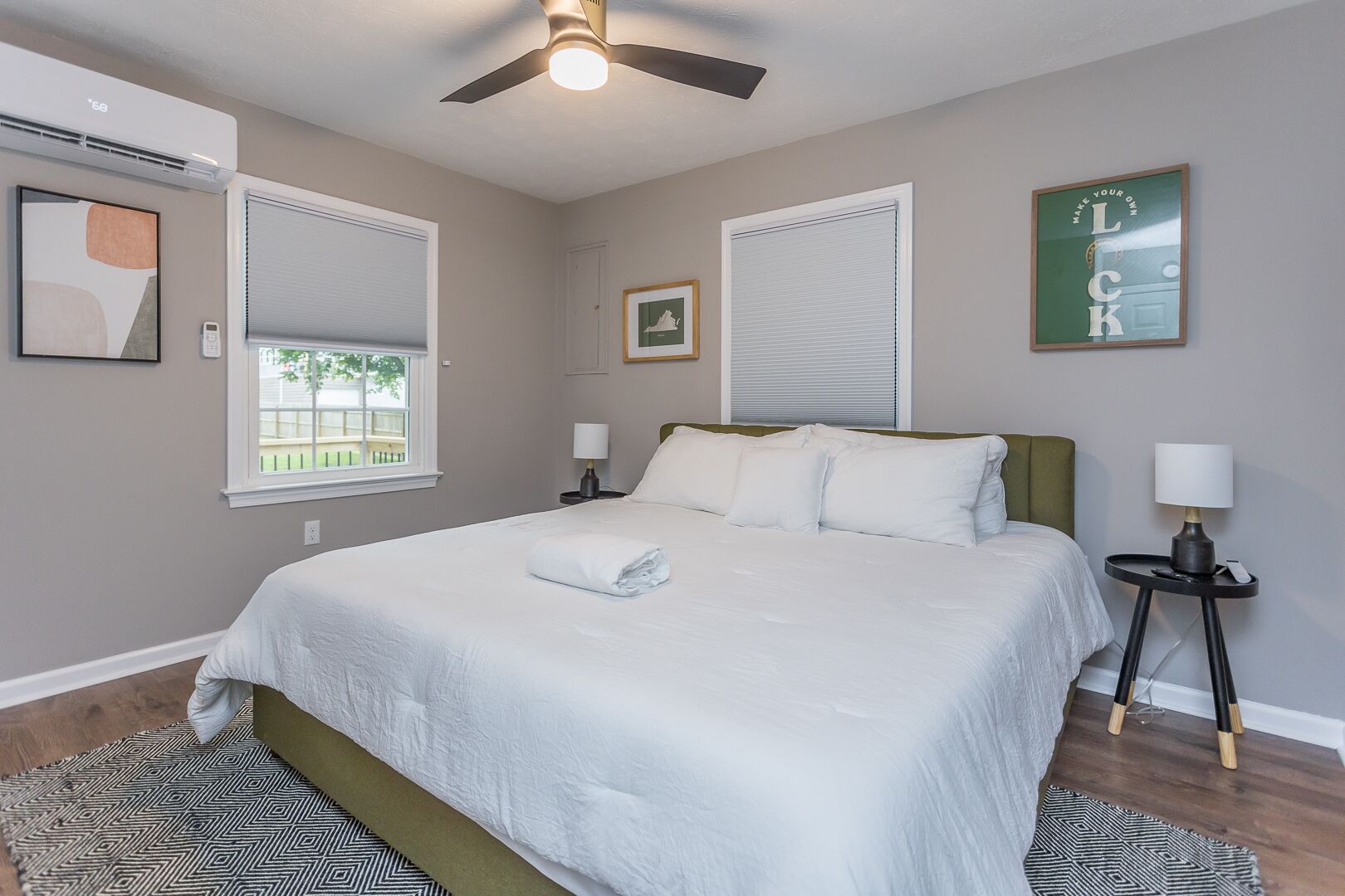 12 habitaciones, tabla de planchar con plancha, wifi y ropa de cama 