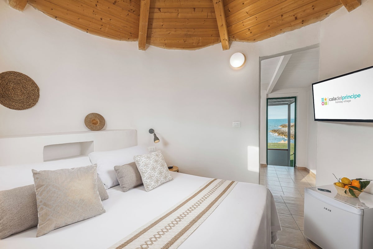 Minibar y ropa de cama