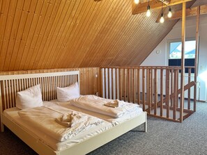 1 bedroom, free WiFi, bed sheets - Großzügiges Ferienappartement in Ruhiger Wohnsiedlung (Sassnitz)
