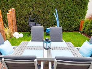 Outdoor dining - Ostseezwilling 2, Traumhafte Doppelhaushälfte für 6 Personen in Zingst mit Kamin (Zingst)