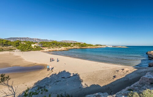 5 bedroom nice home in L'Ametlla de Mar