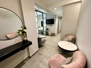 Interior - Urban Suite (Heraklion)