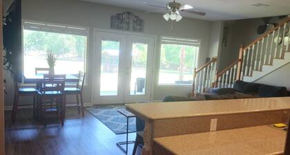 #4-Lake Front Fishing Shack