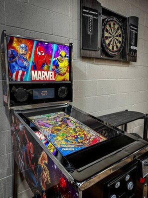 Game room - 🏡 Luxury Smoky Mountain Retreat | Mega Spa, Game Room & Stunning Views (Cosby)