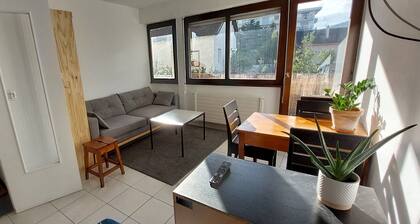 Appartement Lumineux au Calme Avec Balcon Tout Proche de Genève