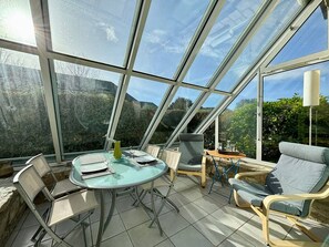 Dining - CARNAC 2-room Apt, 4 ppl - 500m Beach, Parking, Pets allowed (Carnac)