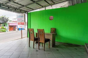 Reception - Hotel O Guest House Amanda Syariah (Bandar Lampung)
