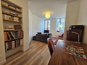 Télévision, espaces bureaux