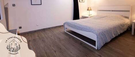 1 chambre, fer et planche à repasser, Wi-Fi, draps fournis