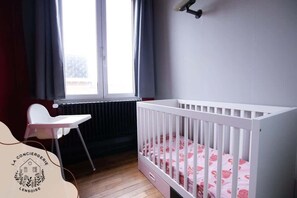 1 makuuhuone, silitysrauta/-lauta, Wi-Fi, vuodevaatteet