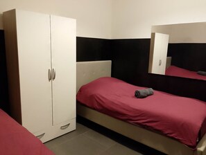 2 多间卧室、WiFi、床单