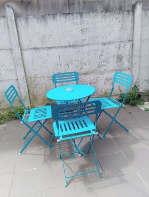 Outdoor dining - Le sublimé, wifi, terrasse, Bollaert, 5pers (Lens)