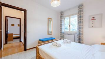 Appartamento Standard, camere multiple (Peaceful Apartment In Deiva Marina) | 2 camere, lenzuola