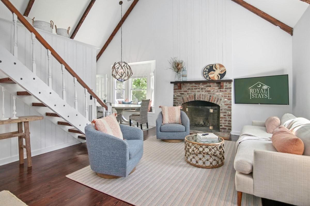 Télévision, cheminée