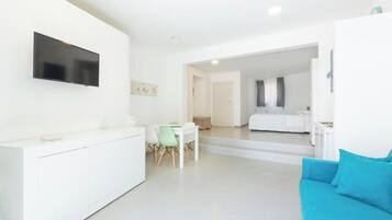 1 chambre, bureau, fer et planche Ă repasser, Wi-Fi gratuit