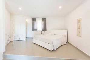1 bedroom, desk, free WiFi