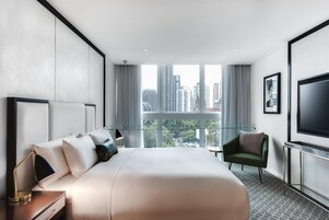 套房, 城市景观 (Loft) | 防过敏的被褥、迷你吧、客房内保险箱、办公桌