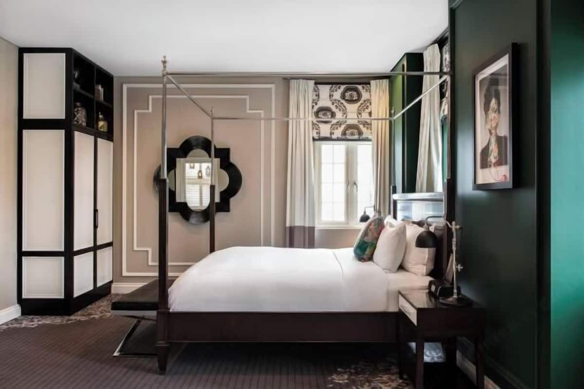 Ropa de cama hipoalergénica y minibar