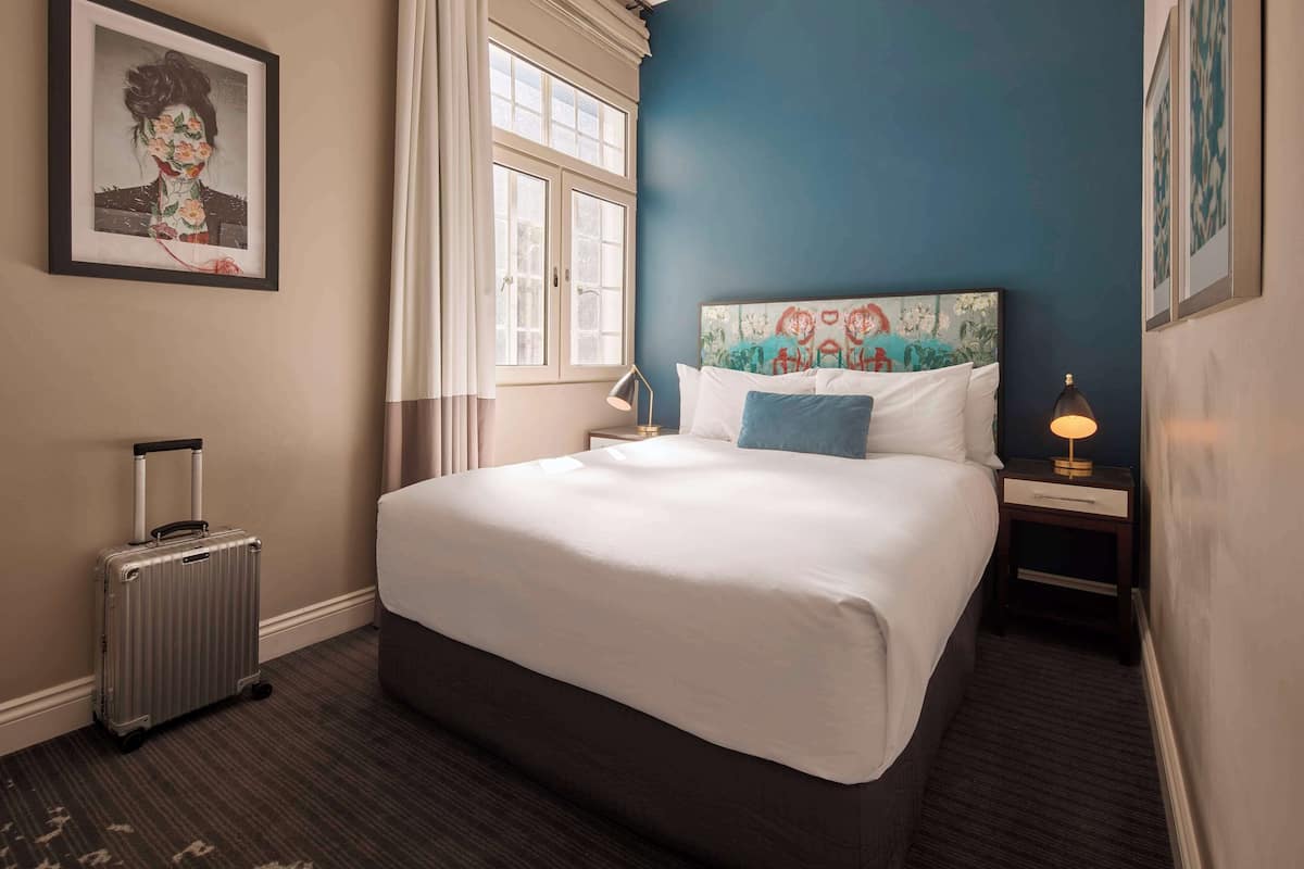 Ropa de cama hipoalergénica y minibar