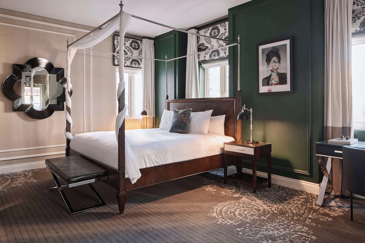 Ropa de cama hipoalergénica y minibar