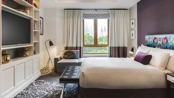 Suite (Large Heritage) | Hypo-allergenic bedding, minibar, in-room safe, desk