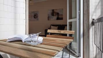 Apartment (1 Bedroom) | Interior