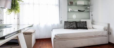 Strykejern/-brett og sengetøy