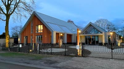 Luxury 4-Bedroom Apartment Ideal for Group Stays