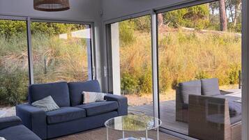 Télévision, livres, vidéothÚque