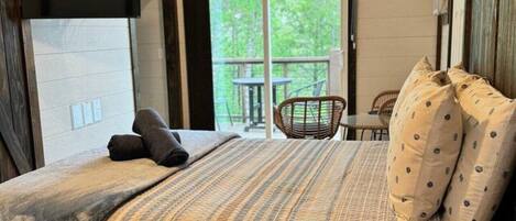 Bureau, Wi-Fi gratuit, draps fournis