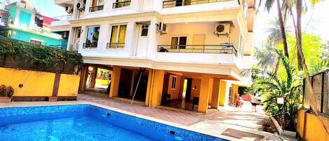 Alberca al aire libre