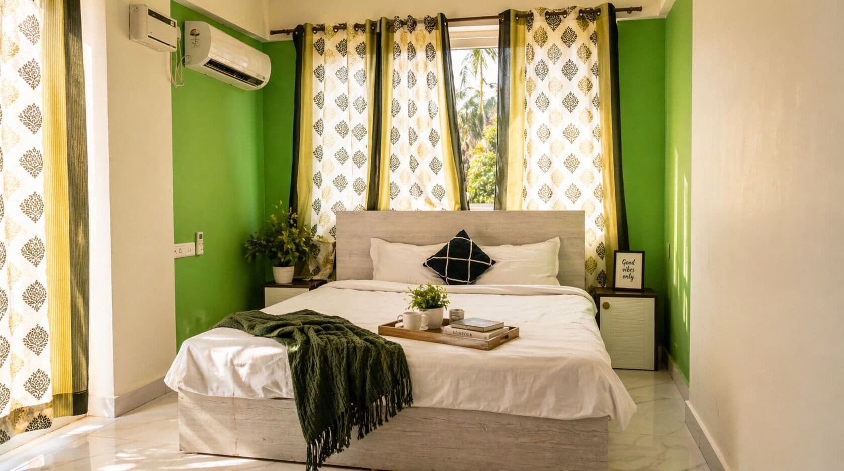 2 bedrooms, individually decorated, individually furnished, free WiFi