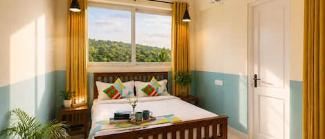 2 bedrooms, individually decorated, individually furnished, free WiFi