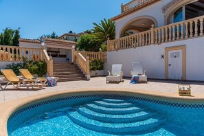 Outdoor pool - SAONA VILLAS (OL BLAS): villa for 8 people, private swimming pool, air co (Calpe)