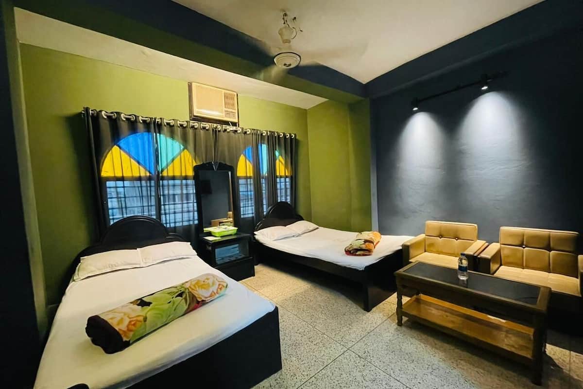 Phòng 2 giường đơn Deluxe | Màn/rèm cản sáng, phòng cách âm, bàn ủi/dụng cụ ủi quần áo 