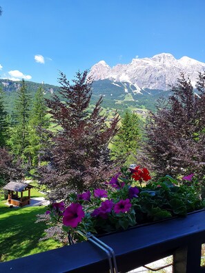 Comfort Triple Room, Ensuite (Tofane) | Balcony view - B&B Cristallo (Cortina d'Ampezzo)