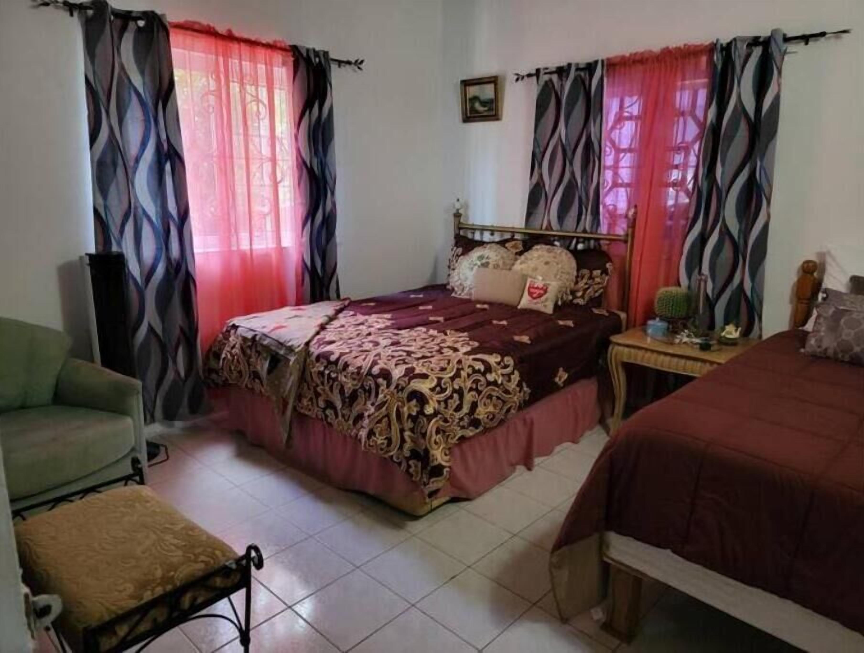 3 sovrum, strykjärn/strykbräda, resesäng och gratis wi-fi