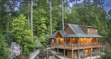 Hilltop Haven | Secluded Rustic Cabin w/ Game Room