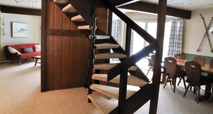 Ski Condo next door to Loon Mountain Resort with Mountain Views!! (BW3L)