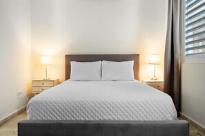 2 bedrooms, iron/ironing board, bed sheets
