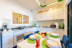 Fridge, microwave, stovetop, dishwasher - Portofino Apartment Sea View Dream (Portofino)