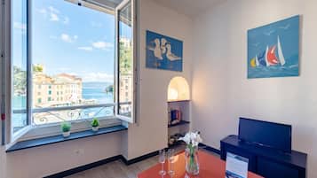 Apartamento standard, vários quartos, 2 banheiros (Portofino Apartment Sea View Dream) | Parte interna