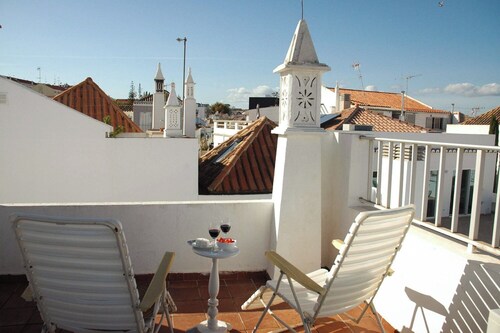 Cozy house in the center of Tavira, a 10-minute walk from the Roman Bridge!